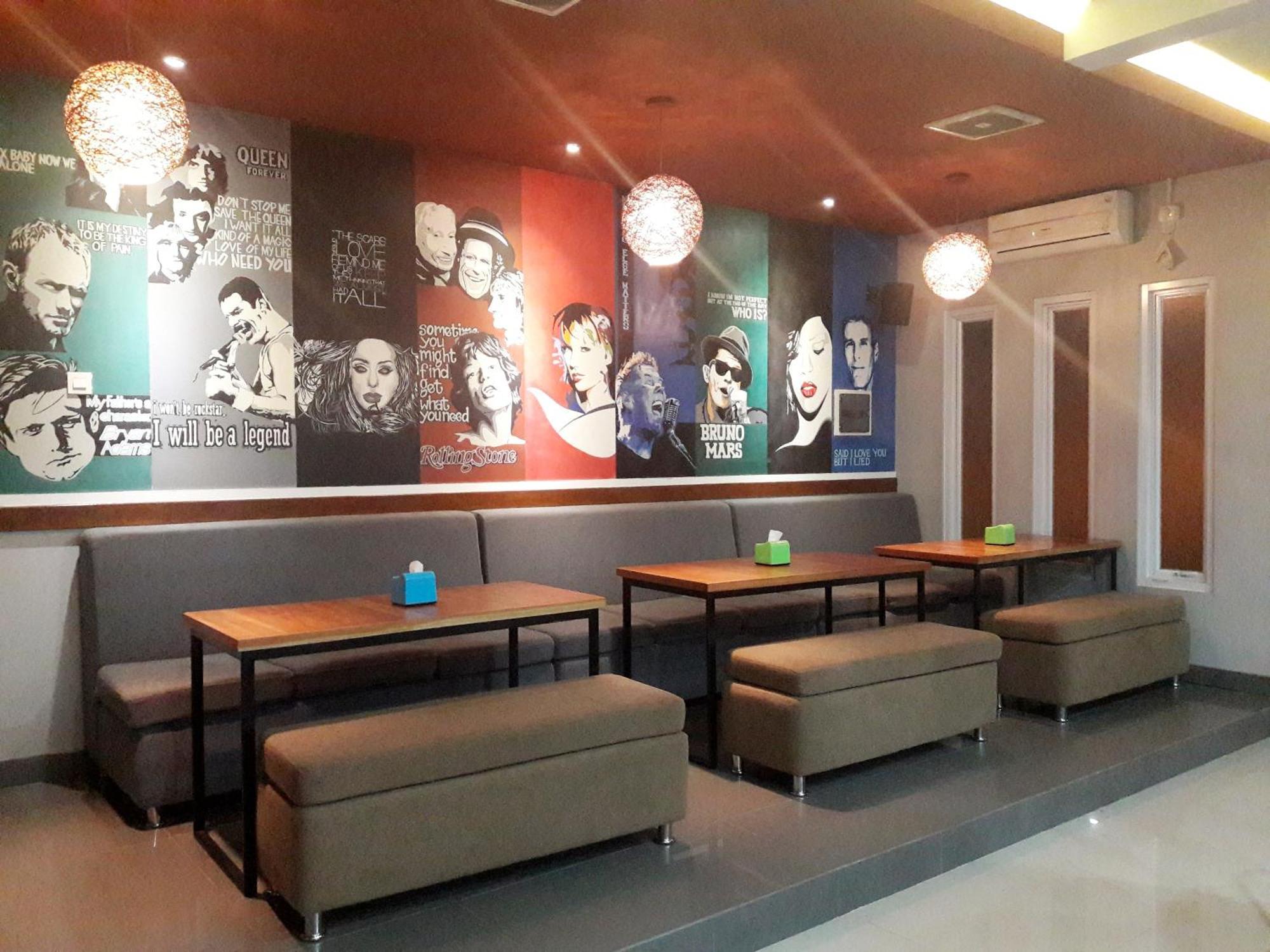 Melody Guest House Cilegon Eksteriør billede